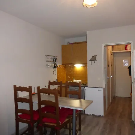 Zenith 2015 Apartment